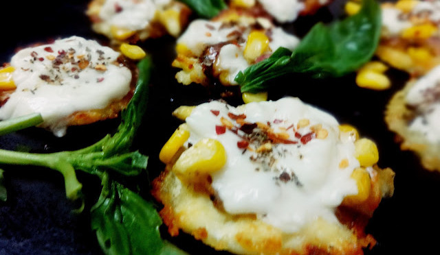 cheese canapes with spicy corn filling