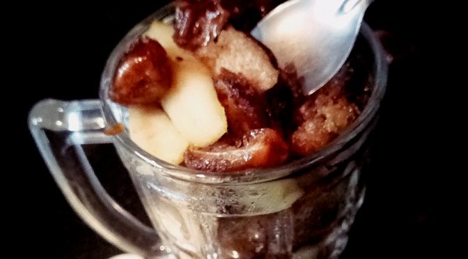Caramelized apple bread and dates stir fry